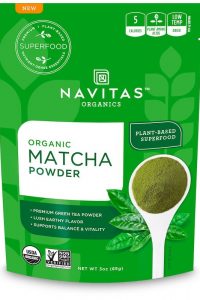 Navitas-Organics-Matcha-Green-Tea-Powder-Matcha-Banana-Smoothie-min-1